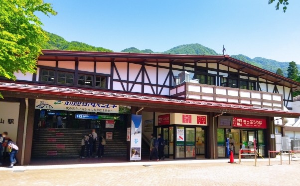 立山駅前