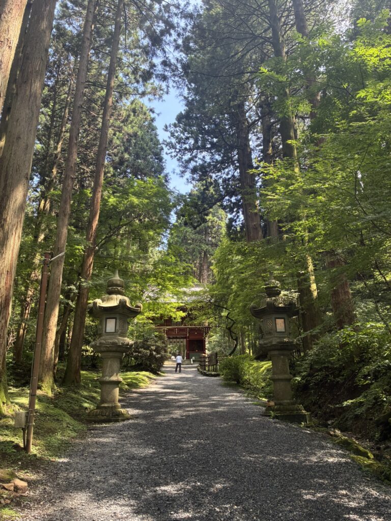 御岩神社②