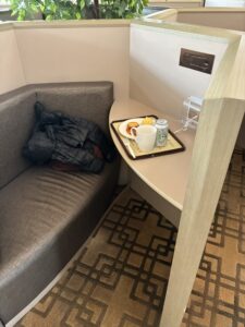 ラウンジ個別ブース